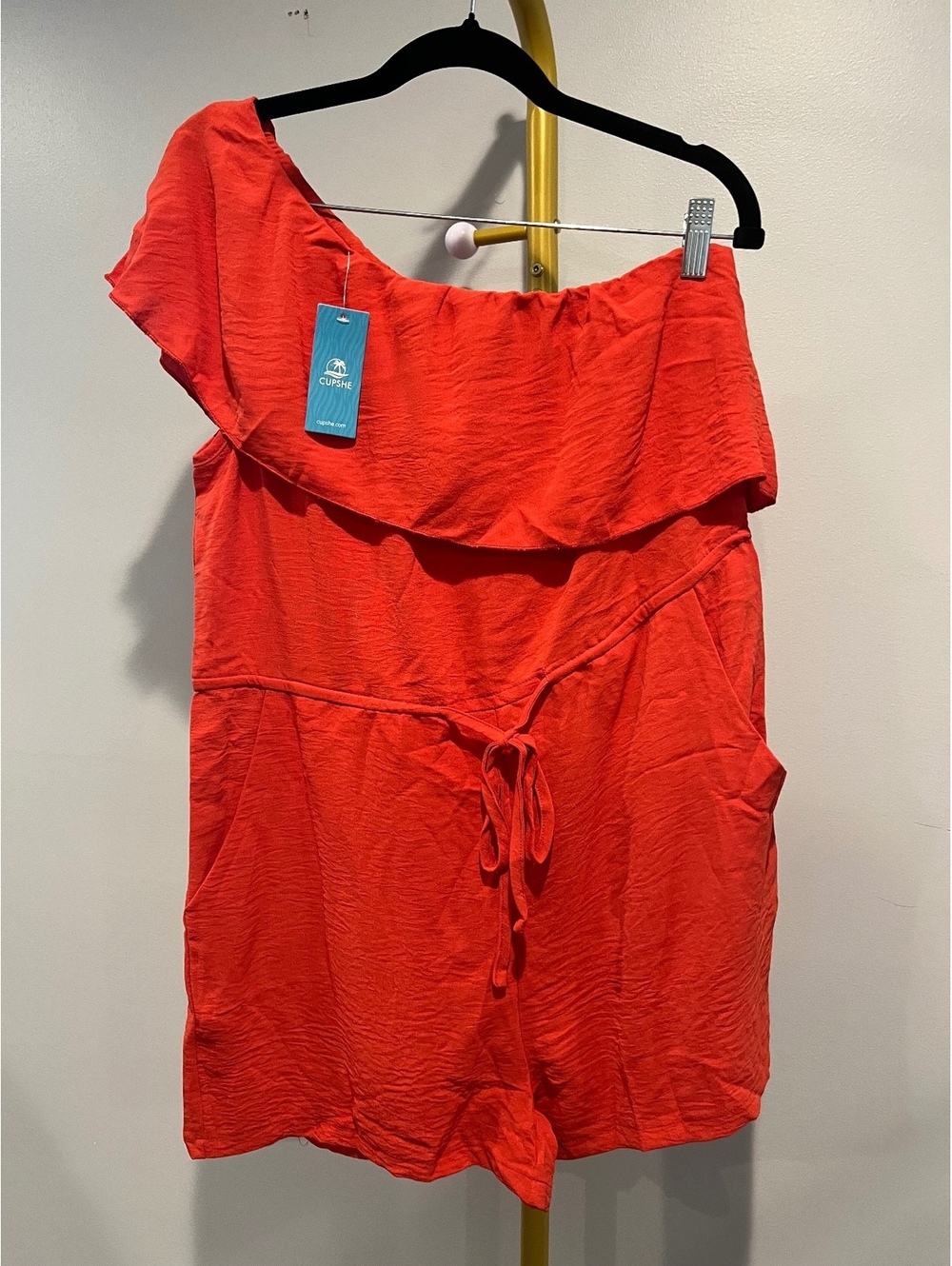 NWT CUPSHE One Shoulder Romper